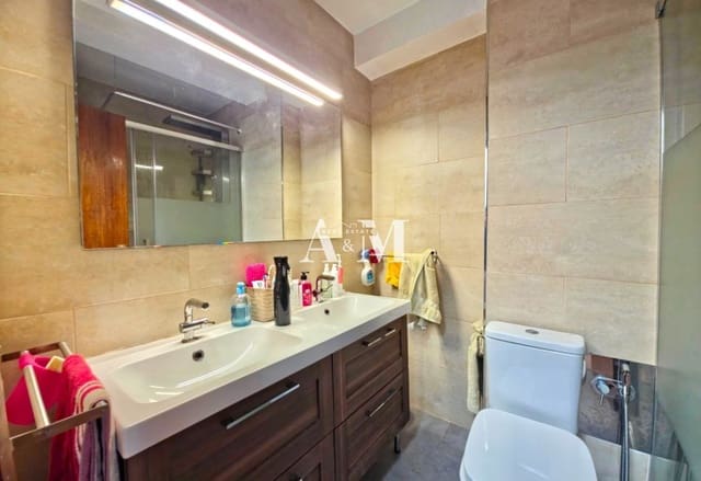3 soveværelse Strandlejlighed til leje i Dehesa de Campoamor, Orihuela med swimmingpool - € 850 (Ref: 10095690)