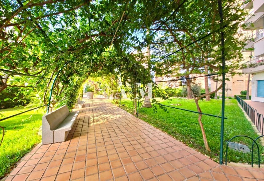 3 quarto Apartamento de Praia para arrendar em Dehesa de Campoamor com piscina - 850 € (Ref: 10095690)