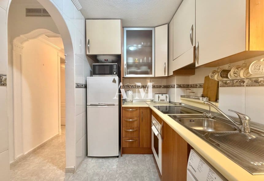 2 makuuhuone Huoneisto vuokrattavana paikassa Algorfa mukana uima-altaan 
autotalli - 750 € (Ref: 10095691)