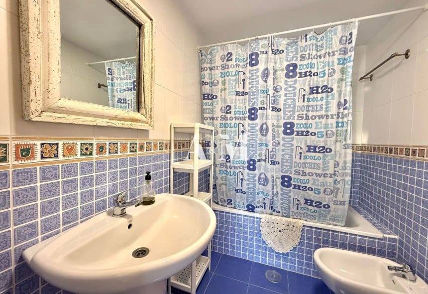 4 Zimmer Strandapartment zu vermieten in Dehesa de Campoamor mit Pool Garage - 1.300 € (Ref: 10095692)