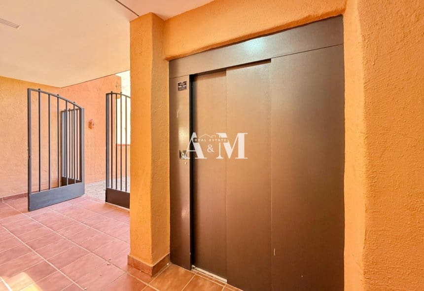 2 quarto Apartamento para arrendar em Los Alcazares com piscina garagem - 1 100 € (Ref: 10095693)