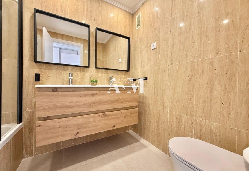 2 quarto Apartamento para arrendar em Los Alcazares com piscina garagem - 1 100 € (Ref: 10095693)