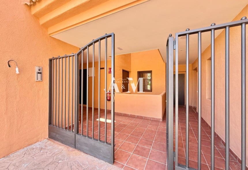 2 quarto Apartamento para arrendar em Los Alcazares com piscina garagem - 1 100 € (Ref: 10095693)