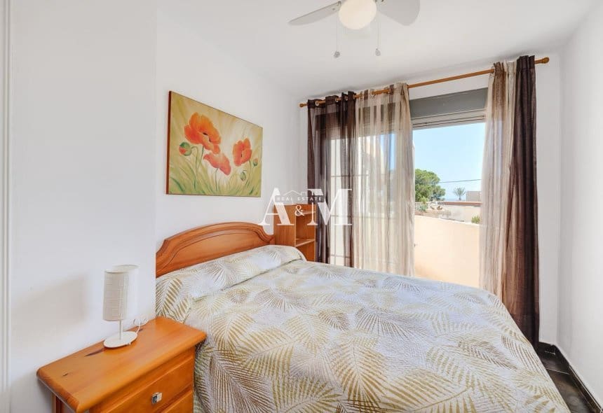 2 makuuhuone Ranta-asunto vuokrattavana paikassa La Mata - 950 € (Ref: 10095694)