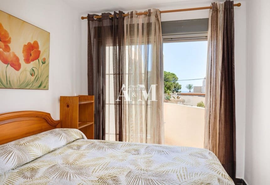 2 makuuhuone Ranta-asunto vuokrattavana paikassa La Mata - 950 € (Ref: 10095694)