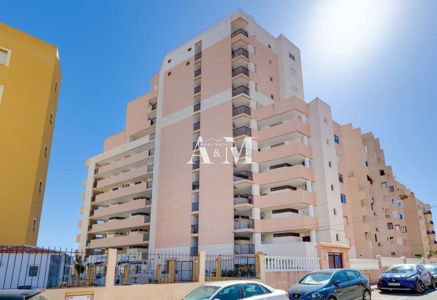 2 makuuhuone Ranta-asunto vuokrattavana paikassa La Mata - 950 € (Ref: 10095694)