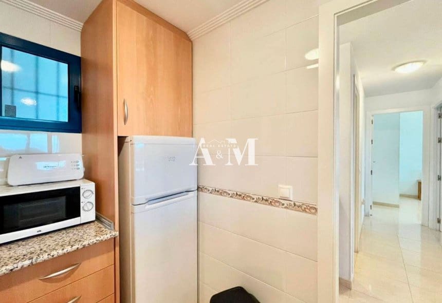2 quarto Apartamento para arrendar em Dehesa de Campoamor com piscina - 750 € (Ref: 10095695)