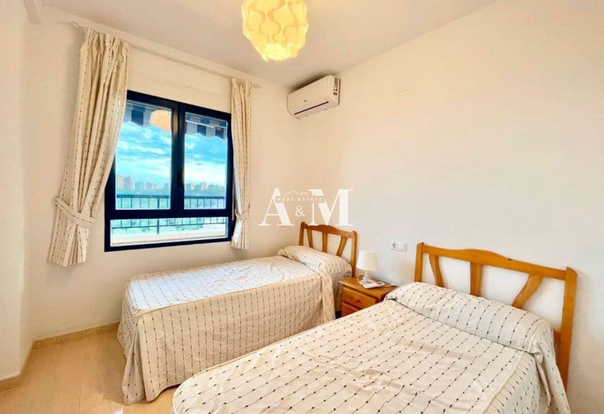 2 quarto Apartamento para arrendar em Dehesa de Campoamor com piscina - 750 € (Ref: 10095695)