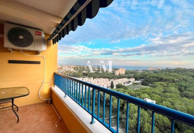 Appartement de 2 chambres à louer à Dehesa de Campoamor, Orihuela avec piscine - 750 € (Ref: 10095695)