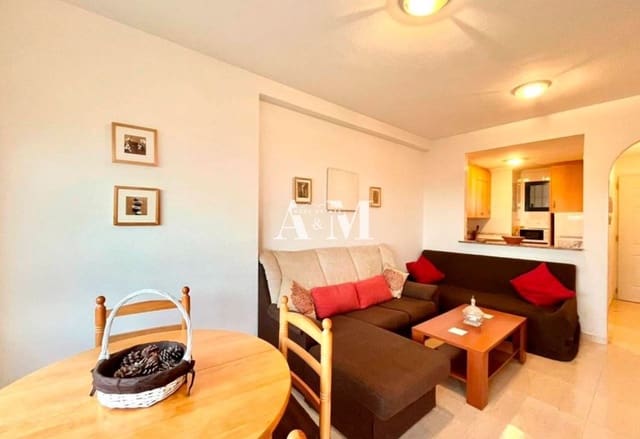 Appartement de 2 chambres à louer à Dehesa de Campoamor, Orihuela avec piscine - 750 € (Ref: 10095695)