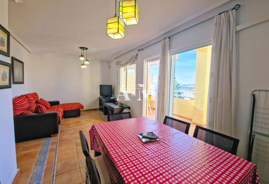 3 sypialnia Penthouse do wynajęcia w Dehesa de Campoamor z basenem garażem - 900 € (Ref: 10095696)