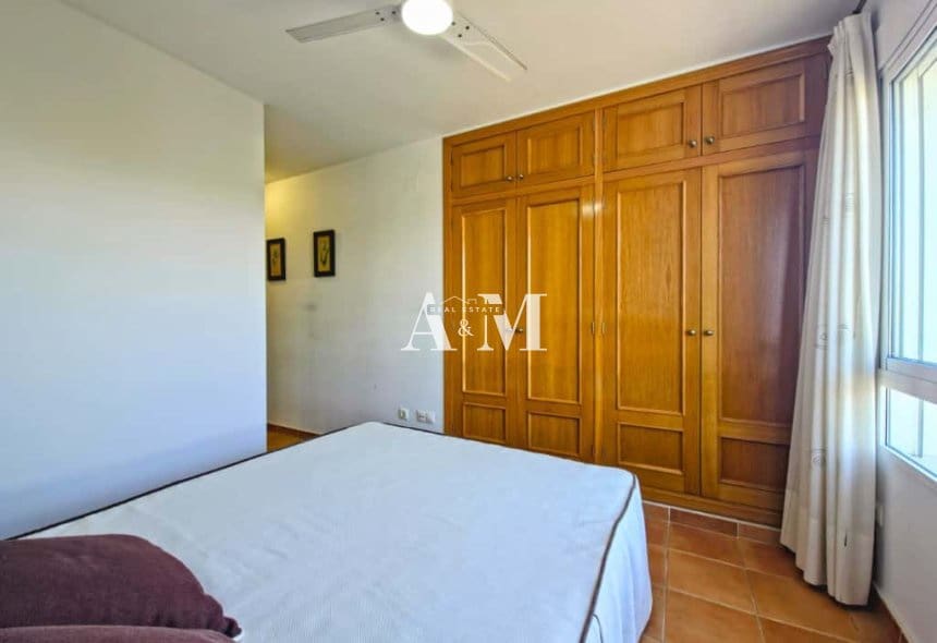 3 sypialnia Penthouse do wynajęcia w Dehesa de Campoamor z basenem garażem - 900 € (Ref: 10095696)