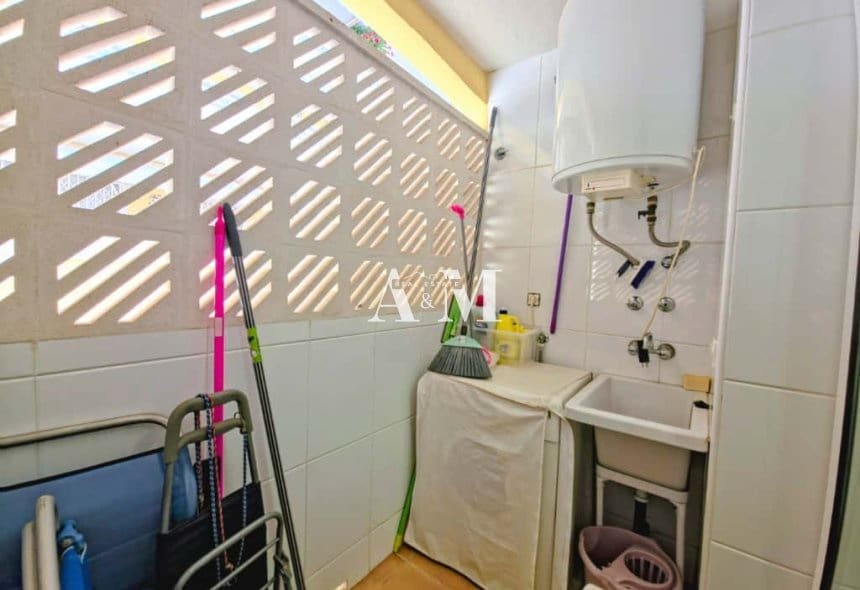 3 sypialnia Penthouse do wynajęcia w Dehesa de Campoamor z basenem garażem - 900 € (Ref: 10095696)