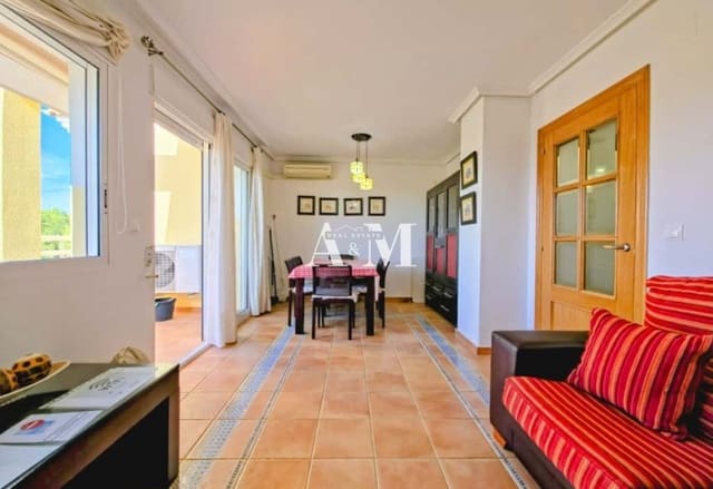 Penthouse de 3 chambres à louer à Dehesa de Campoamor, Orihuela avec piscine garage - 900 € (Ref: 10095696)