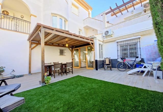 3 soverom Strandleiligheter til leie i Playa Flamenca, Orihuela med svømmebasseng - € 1 200 (Ref: 10095701)