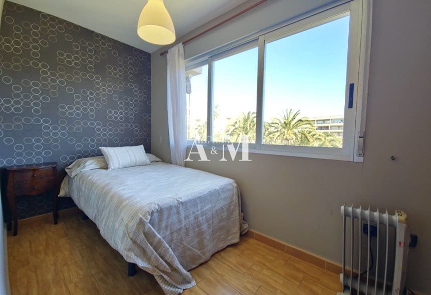2 quarto Apartamento de Praia para arrendar em Torrevieja com piscina - 1 300 € (Ref: 10095702)