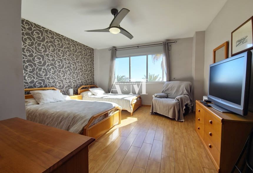 2 quarto Apartamento de Praia para arrendar em Torrevieja com piscina - 1 300 € (Ref: 10095702)