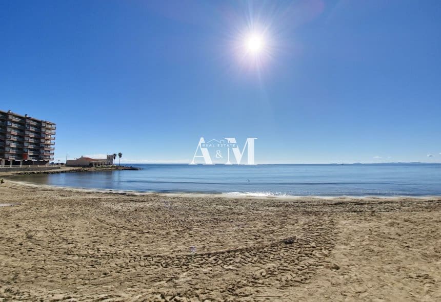 2 quarto Apartamento de Praia para arrendar em Torrevieja com piscina - 1 300 € (Ref: 10095702)