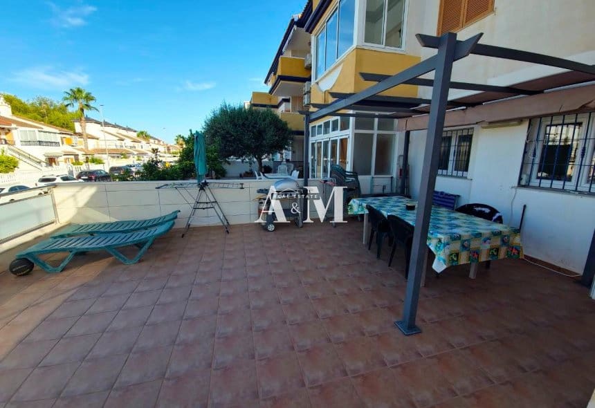 2 soveværelse Bungalow til leje i Torre de la Horadada med swimmingpool - € 800 (Ref: 10095704)