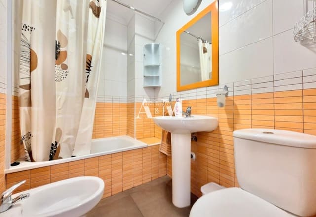 Apartamento de 2 habitaciones en El Molino, Torrevieja en alquiler - 800 € (Ref: 10095791)