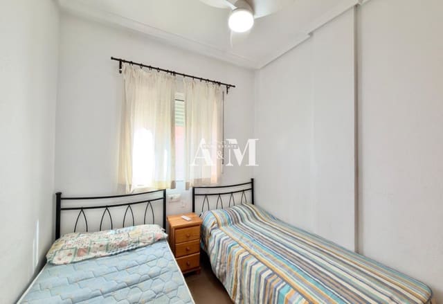 Apartamento de 2 habitaciones en El Molino, Torrevieja en alquiler - 800 € (Ref: 10095791)