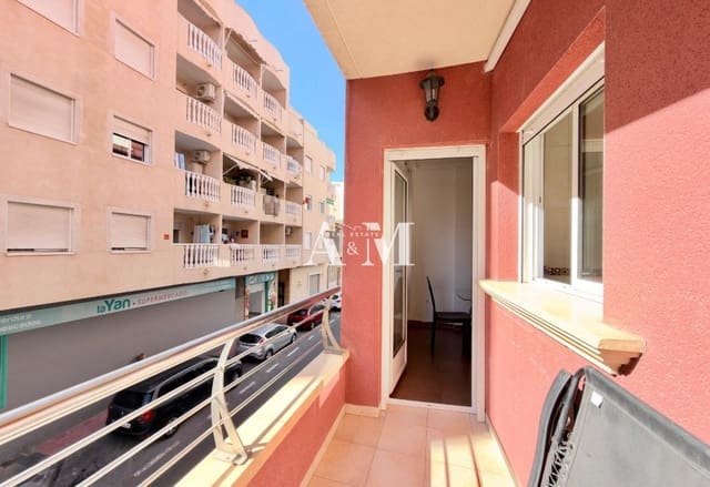 Apartamento de 2 habitaciones en El Molino, Torrevieja en alquiler - 800 € (Ref: 10095791)