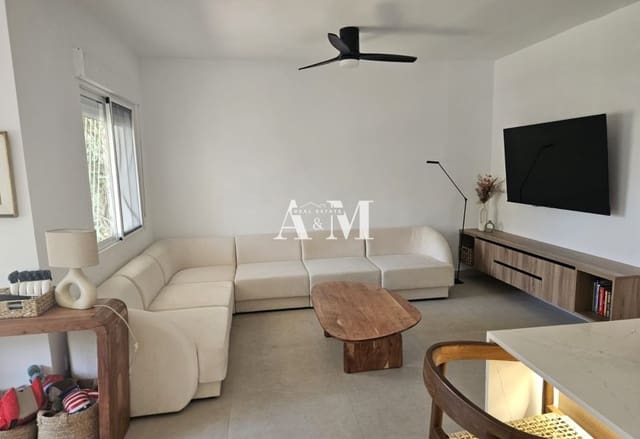 3 sovrum Radhus att hyra i Torre de la Horadada, Pilar de la Horadada - 1 200 € (Ref: 10098612)