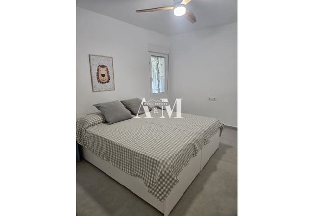 3 sovrum Radhus att hyra i Torre de la Horadada, Pilar de la Horadada - 1 200 € (Ref: 10098612)