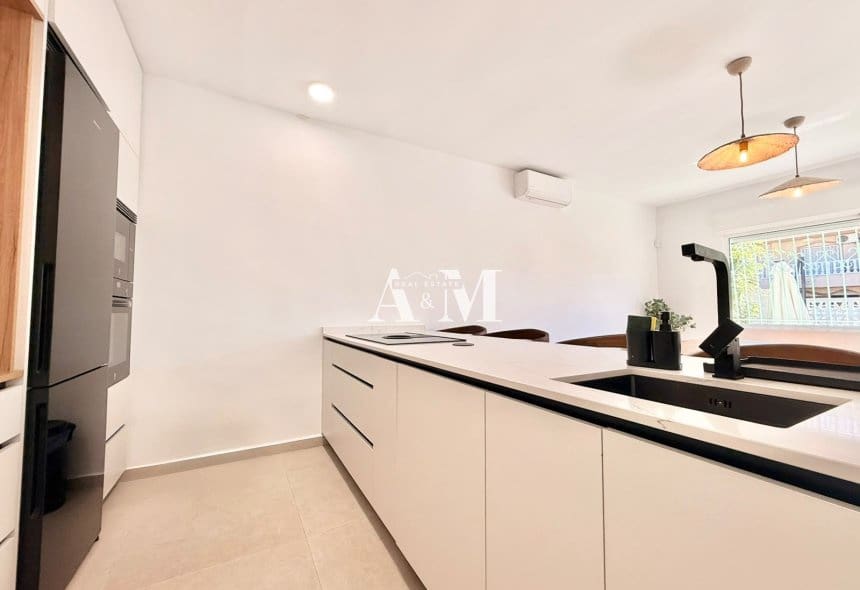 3 bedroom Terraced Villa for rent in Torre de la Horadada - € 1,200 (Ref: 10098612)
