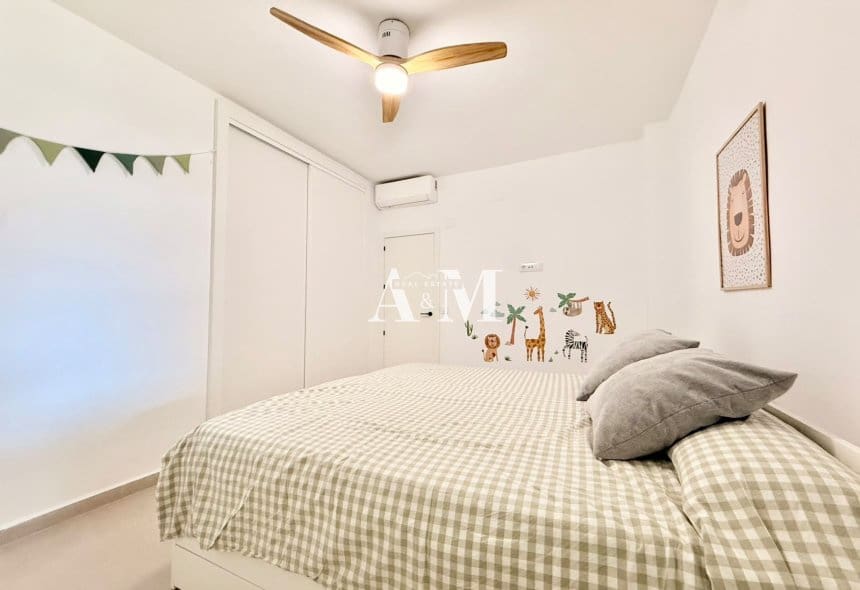 3 bedroom Terraced Villa for rent in Torre de la Horadada - € 1,200 (Ref: 10098612)