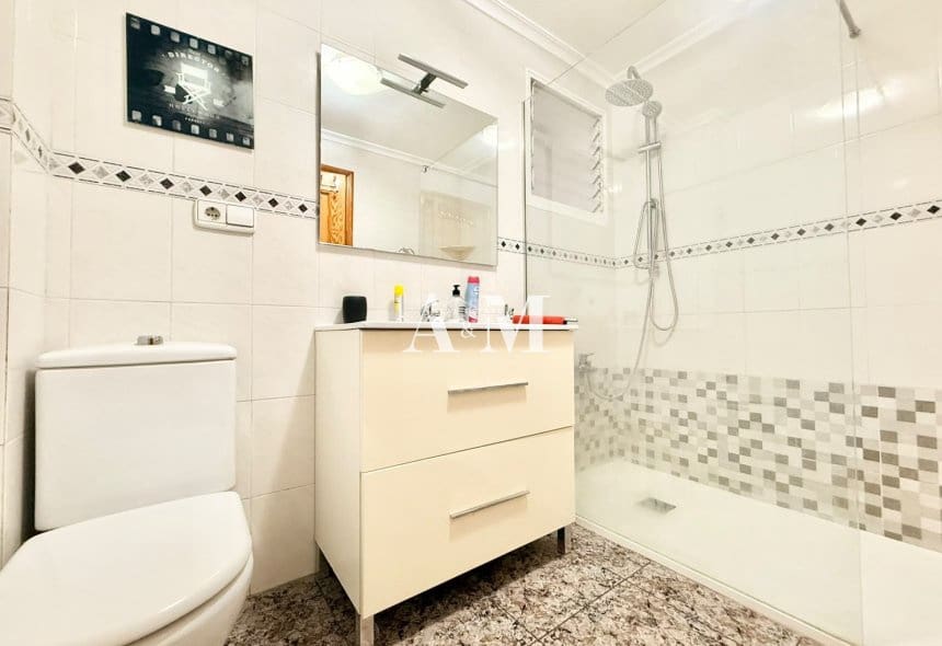 3 bedroom Apartment for rent in Elche / Elx - € 700 (Ref: 10099418)