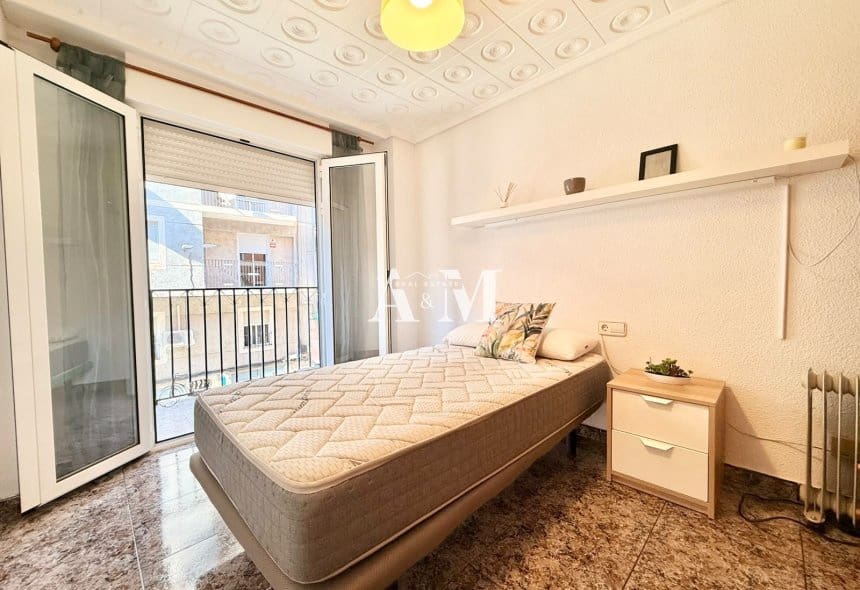 3 bedroom Apartment for rent in Elche / Elx - € 700 (Ref: 10099418)