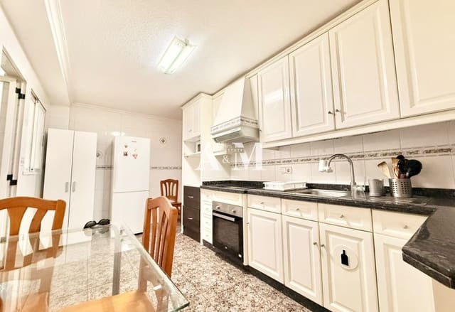 Appartement de 3 chambres à louer à Carrús Est - Camí dels Magros, Elche / Elx - 700 € (Ref: 10099418)