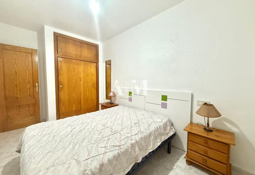 1 Zimmer Strandapartment zu vermieten in Torrevieja - 650 € (Ref: 10099465)