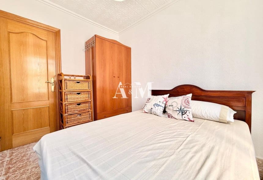 3 bedroom Beach Apartment for rent in Los Alcazares - € 750 (Ref: 10101095)