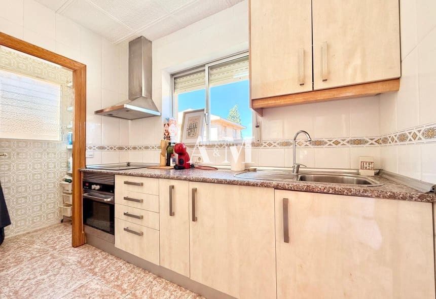 3 bedroom Beach Apartment for rent in Los Alcazares - € 750 (Ref: 10101095)