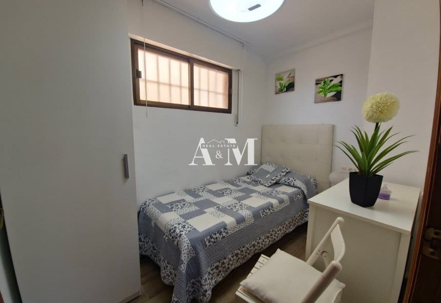 Appartement de Plage de 2 chambres à louer à Torre de la Horadada - 650 € (Ref: 10101097)