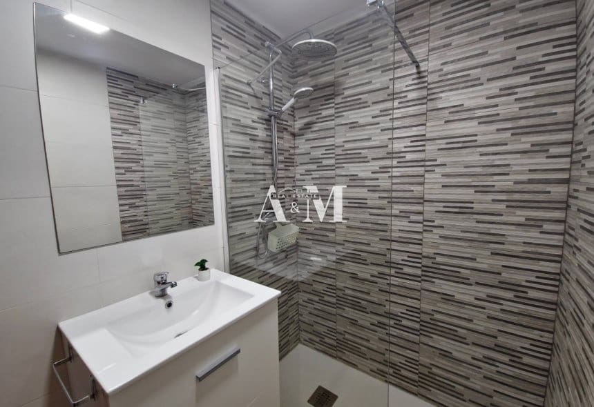 Appartement de Plage de 2 chambres à louer à Torre de la Horadada - 650 € (Ref: 10101097)