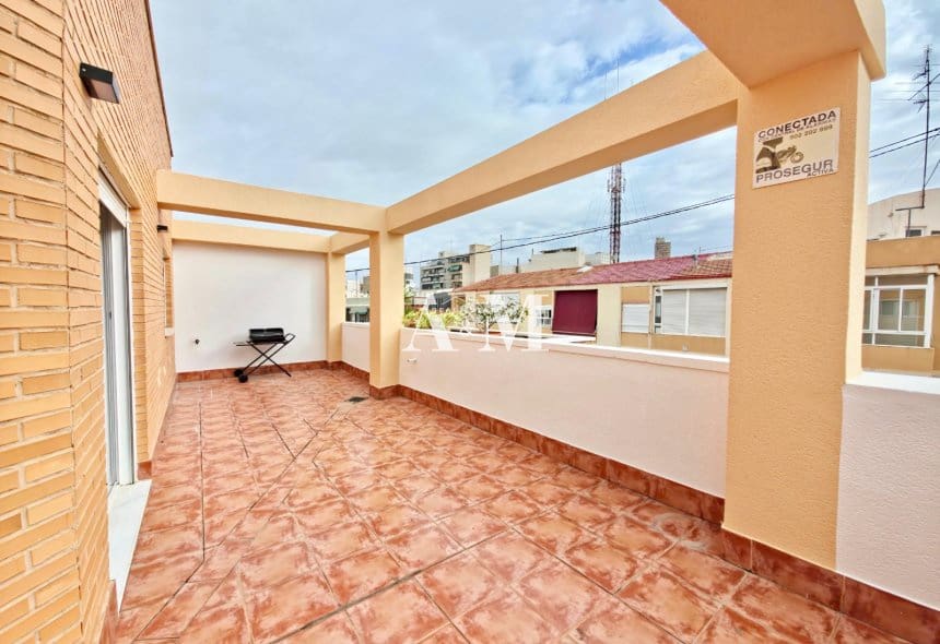 3 sypialnia Penthouse do wynajęcia w Miasto Alicante / Alacant z garażem - 1 700 € (Ref: 10111047)
