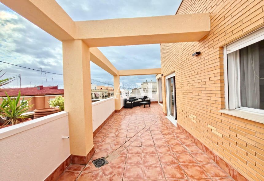 3 sypialnia Penthouse do wynajęcia w Miasto Alicante / Alacant z garażem - 1 700 € (Ref: 10111047)