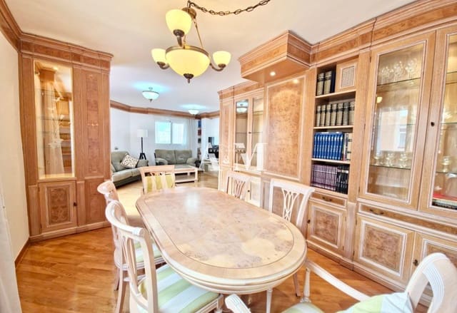 3 makuuhuone Kattohuoneisto vuokrattavana paikassa Benalúa, Alicante kaupunki mukana 
autotalli - 1 700 € (Ref: 10111047)