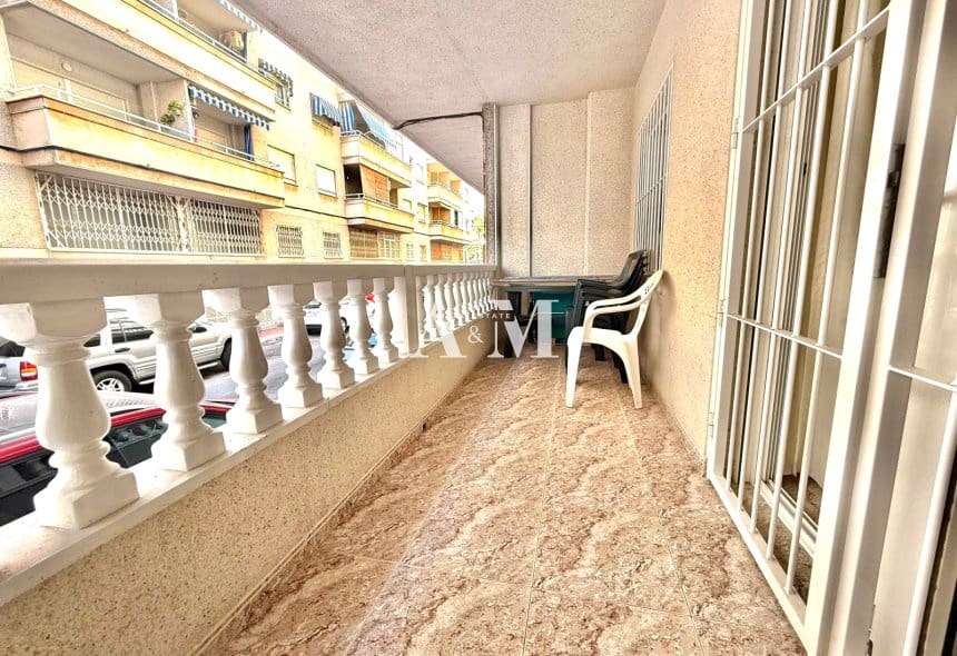 2 sovrum Lägenhet att hyra i Torrevieja - 850 € (Ref: 10113518)