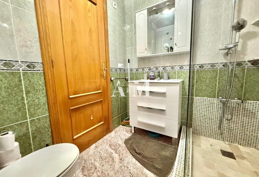 2 sovrum Lägenhet att hyra i Torrevieja - 850 € (Ref: 10113518)
