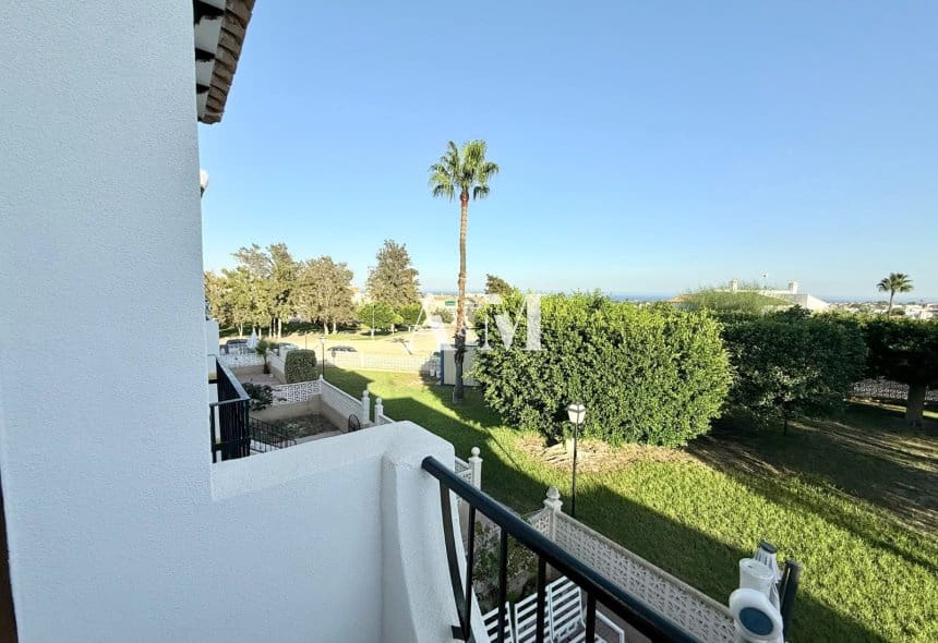 Appartement de 2 chambres à louer à San Miguel de Salinas avec piscine - 550 € (Ref: 10113519)