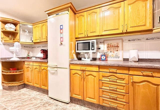 3 Zimmer Apartment zu vermieten in Pont Nou - Corazón de Jesús, Elche / Elx - 900 € (Ref: 10113520)