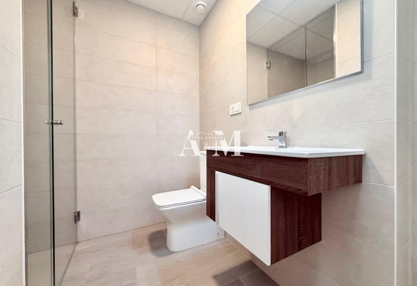 4 sypialnia Willa do wynajęcia w Benijofar z basenem garażem - 2 350 € (Ref: 10117087)