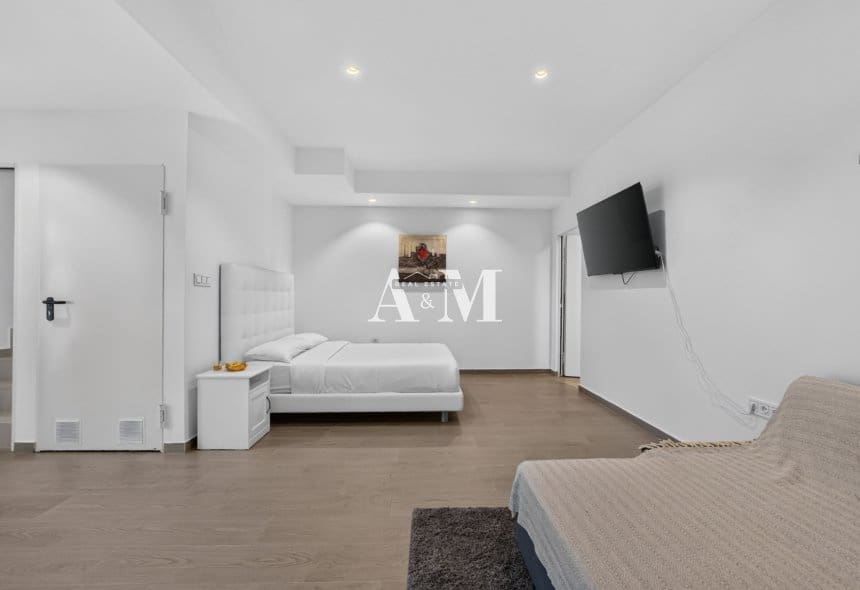 4 sypialnia Willa do wynajęcia w Benijofar z basenem garażem - 2 350 € (Ref: 10117087)