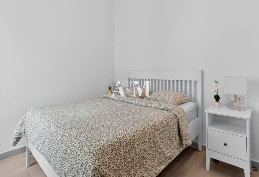 4 sypialnia Willa do wynajęcia w Benijofar z basenem garażem - 2 350 € (Ref: 10117087)