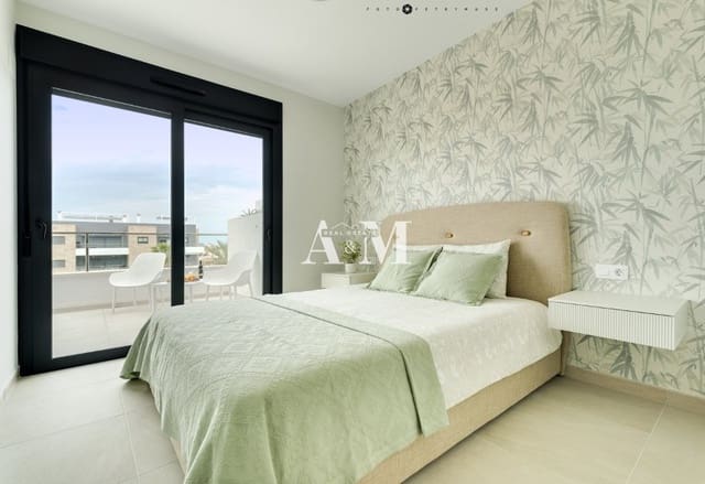 2 sovrum Takvåning att hyra i Playa Flamenca, Orihuela med pool - 2 500 € (Ref: 10117492)