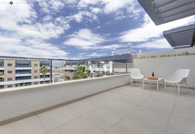 2 sovrum Takvåning att hyra i Playa Flamenca, Orihuela med pool - 2 500 € (Ref: 10117492)